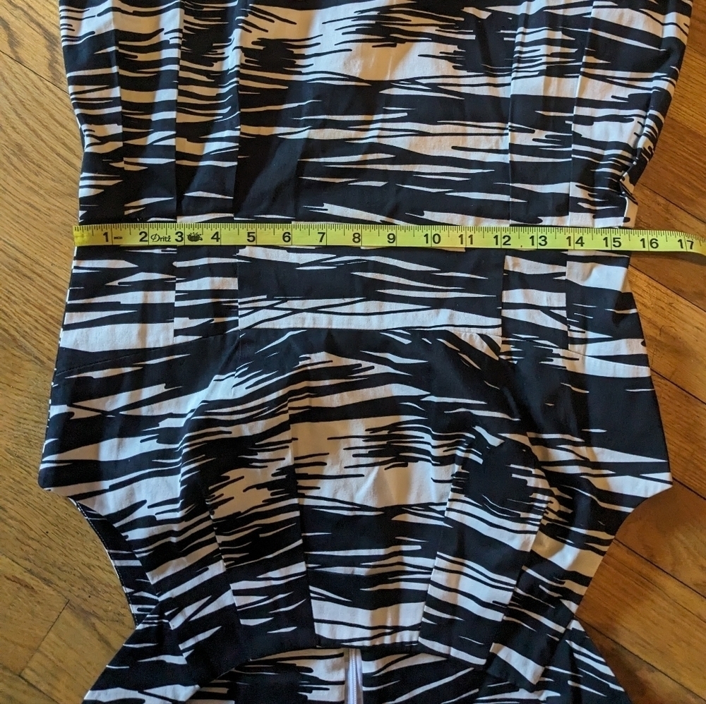 Calvin Klein Size 8 Black & Off White Brush Stroke A-Line Dress - Picture 7 of 8